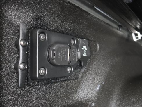 Used 2022 RAM 2500 Laramie AWD/4WD image 31