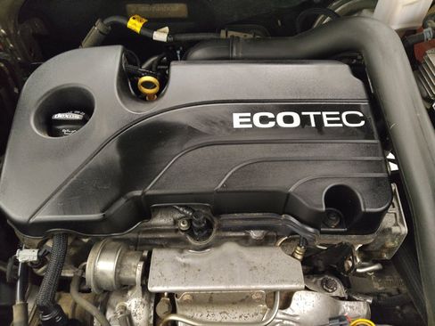 Used 2019 Chevrolet Equinox LT image 30