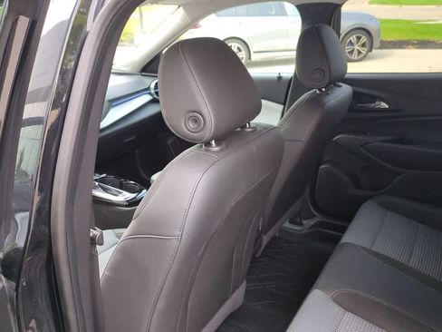 Used 2024 Chevrolet Trax LT w/ Driver Confidence Package FWD image 17