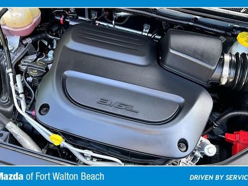 Used 2023 Chrysler Pacifica Touring-L FWD image 31