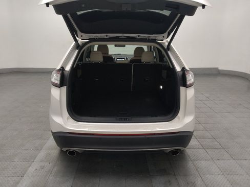 Used 2017 Ford Edge Titanium w/ Technology Package FWD image 29