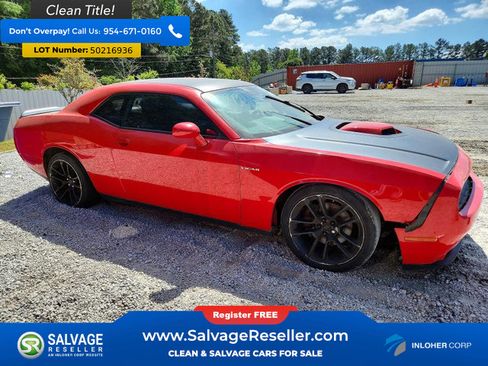 Used 2020 Dodge Challenger R/T RWD image 5