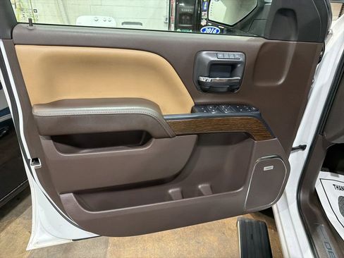 Used 2018 GMC Sierra 1500 Denali w/ Denali Ultimate Package AWD/4WD image 7