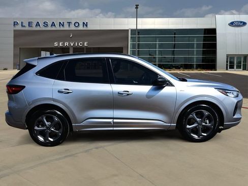 Certified 2024 Ford Escape ST-Line w/ Tech Pack #1 FWD image 6