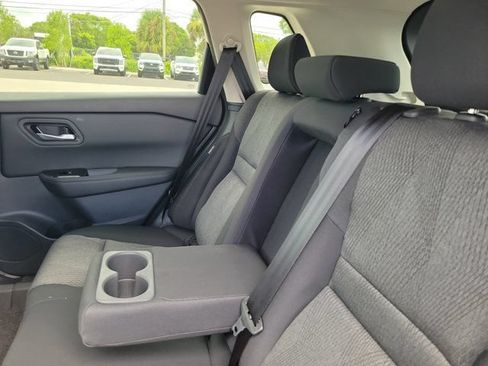 Certified 2026 Nissan Rogue SV FWD image 11
