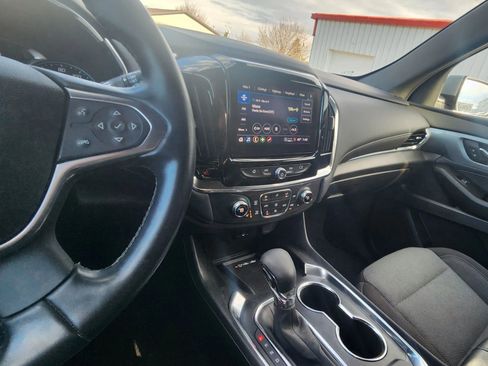 Used 2023 Chevrolet Traverse LT w/ Midnight/Sport Edition image 27
