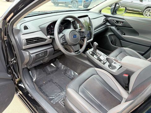 Certified 2024 Subaru Crosstrek 2.5i Limited w/ Crosstrek Mirror Package AWD/4WD image 2