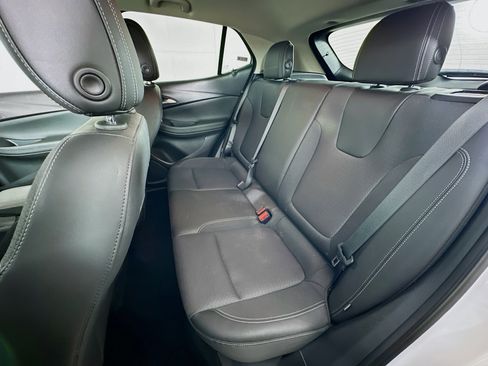 Used 2025 Buick Encore GX Preferred image 26