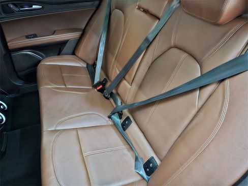 Used 2021 Alfa Romeo Stelvio Sprint w/ Nero Edizione image 17