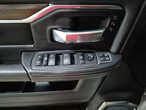 Used 2024 RAM 2500 Laramie AWD/4WD image 23