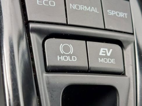 Certified 2025 Toyota Camry LE image 17