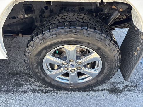 Used 2018 Ford F150 XLT w/ Equipment Group 302A Luxury AWD/4WD image 7