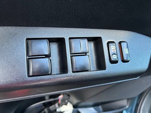 Used 2018 Toyota RAV4 XLE FWD image 17