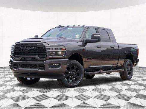 New 2026 RAM 2500 Laramie AWD/4WD image 2