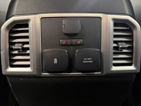 Used 2019 Ford F150 Platinum w/ Equipment Group 701A Luxury AWD/4WD image 18