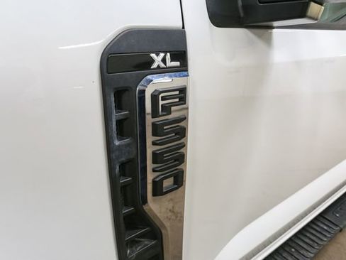 Used 2024 Ford F550 4x4 Crew Cab Super Duty image 7
