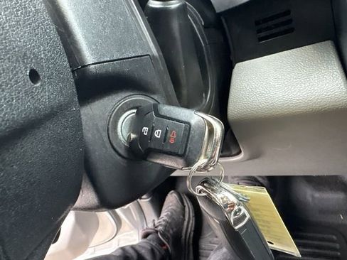 Used 2019 Ford F250 XLT image 30