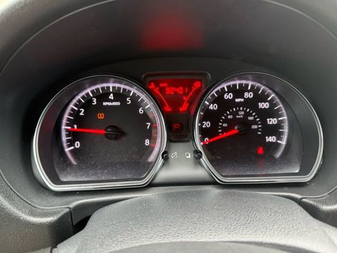 Used 2014 Nissan Versa SV w/ Convenience Package FWD image 12