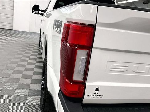 Used 2022 Ford F350 Lariat w/ Lariat Ultimate Package AWD/4WD image 33
