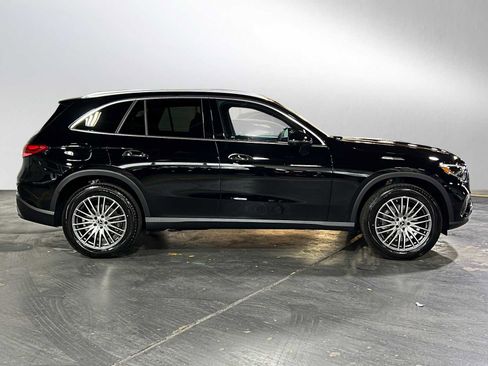 New 2026 Mercedes-Benz GLC 300 4MATIC image 2