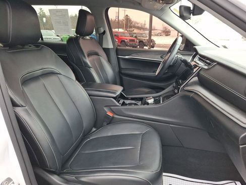 Used 2021 Jeep Grand Cherokee L Limited image 13