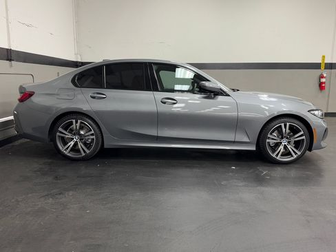 Used 2023 BMW 330i Sedan w/ Driving Assistance Package RWD image 5