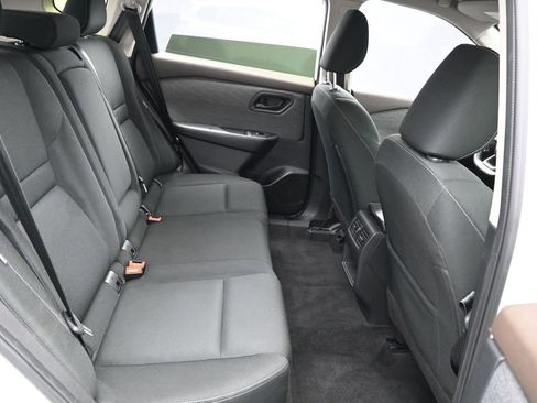 Used 2023 Nissan Rogue S FWD image 29