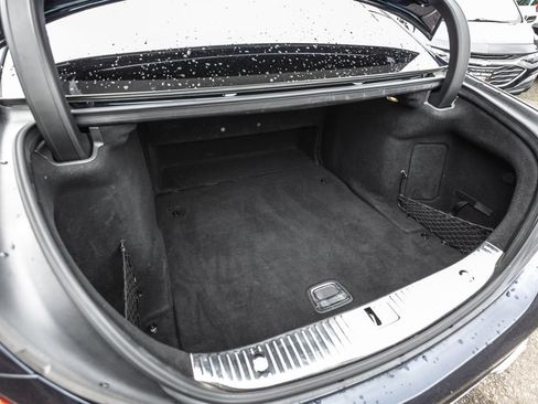 Used 2020 Mercedes-Benz S 560 Sedan image 36