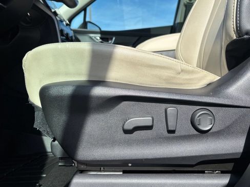 Used 2019 Subaru Ascent Limited w/ Popular Package #2A AWD/4WD image 16