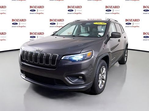 Used 2020 Jeep Cherokee Latitude Plus w/ Comfort/Convenience Group AWD/4WD image 4