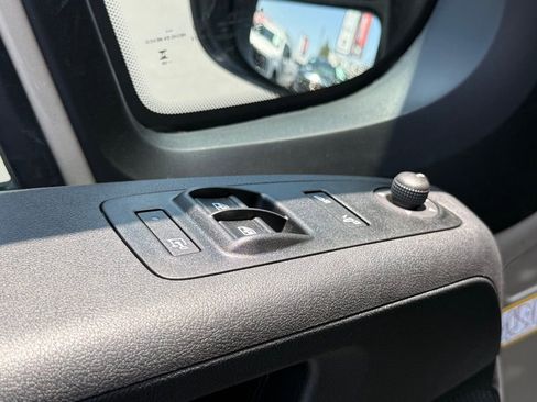 New 2025 RAM ProMaster 2500 w/ Quick Order Package 22G SLT image 17