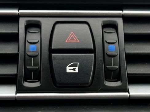 Used 2012 BMW 550i xDrive Sedan AWD/4WD image 54