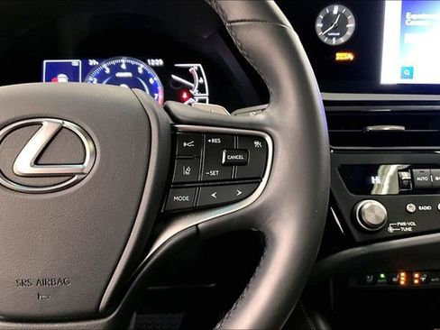 Used 2024 Lexus ES 350 w/ Premium Package image 27