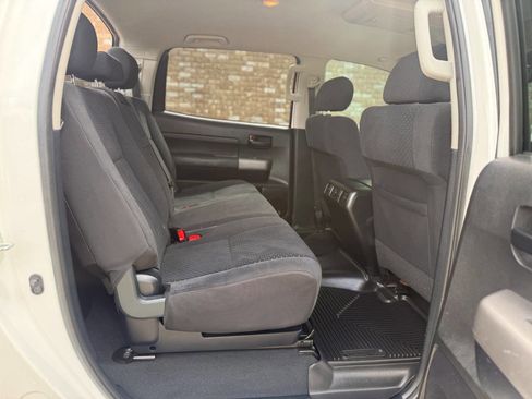 Used 2013 Toyota Tundra 2WD CrewMax w/ SR5 Pkg image 15