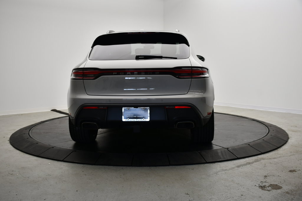 Certified 2024 Porsche Macan AWD/4WD image 6