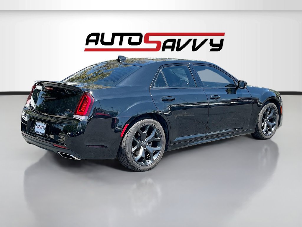 Used 2022 Chrysler 300 S w/ Comfort Group RWD image 7