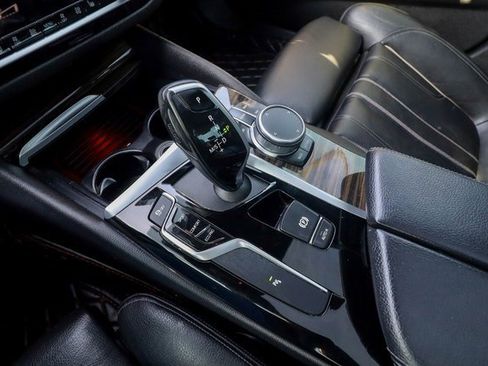 Used 2020 BMW 530i xDrive 530i xDrive w/ Convenience Package image 55