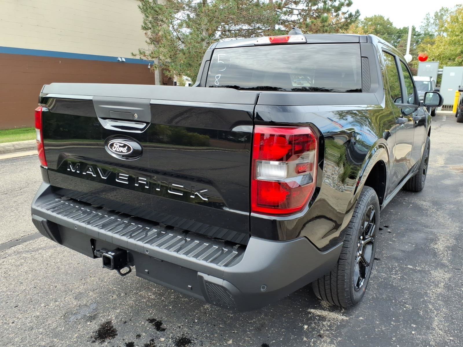 Used 2025 Ford Maverick XLT w/ XLT Luxury Package AWD/4WD image 6