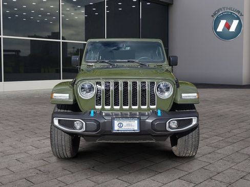 Used 2023 Jeep Wrangler Unlimited Sahara w/ Cold Weather Group AWD/4WD image 8
