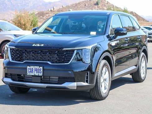 New 2026 Kia Sorento LX image 4