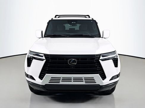 Certified 2025 Lexus GX 550 w/ Accessory Package (2T) AWD/4WD image 2