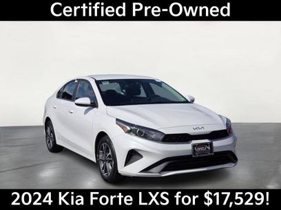 Used 2024 Kia Forte LXS