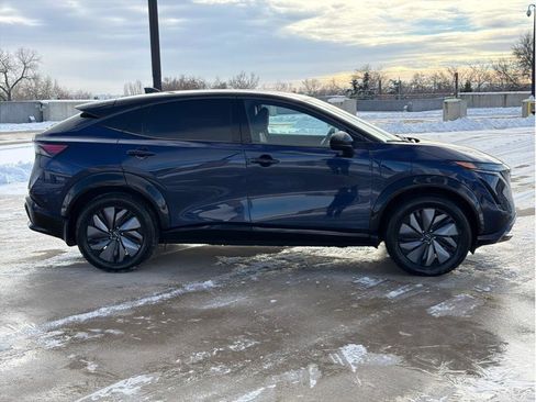 Used 2024 Nissan Ariya AWD image 9