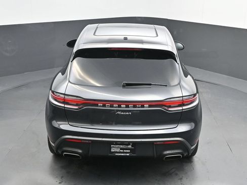 Certified 2023 Porsche Macan AWD/4WD image 27