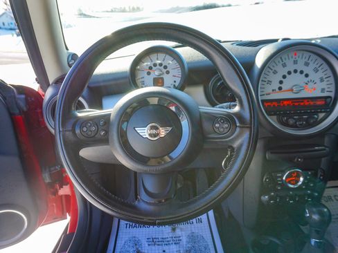 Used 2011 MINI Cooper Hardtop image 11