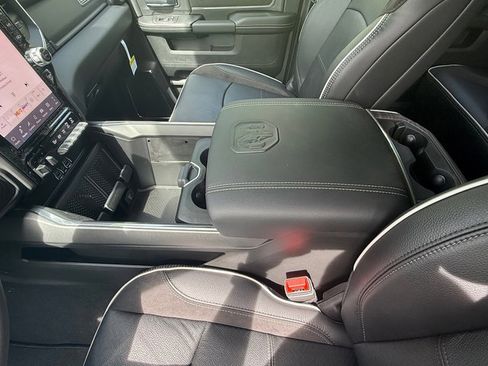 New 2026 RAM 3500 Laramie AWD/4WD image 31