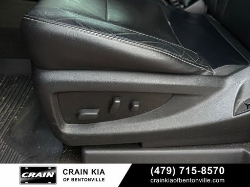 Used 2018 Chevrolet Silverado 1500 LTZ AWD/4WD image 12