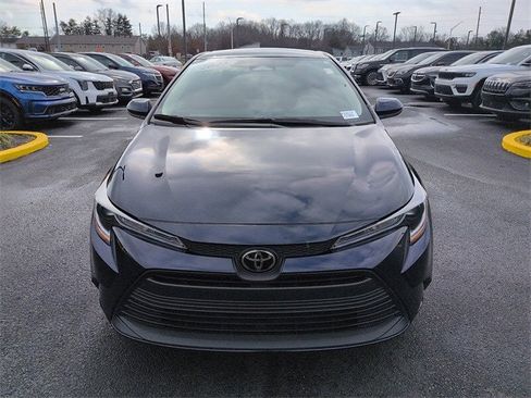 Certified 2025 Toyota Corolla LE image 2