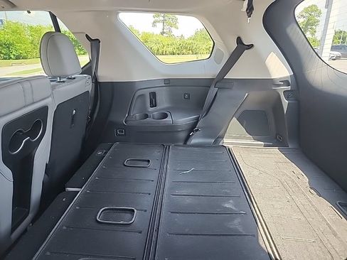 Used 2023 Honda Pilot Elite image 10