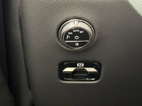Certified 2026 Mercedes-Benz GLC 300 image 32